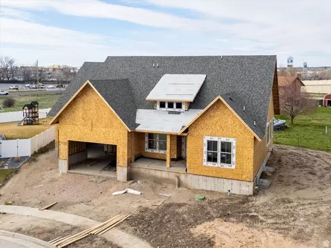 68 S Horizon Dr #207, Farmington, UT 84025