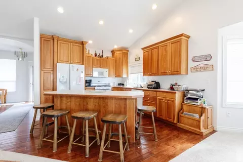 Kitchen - 455 N 350 E, Hyde Park, UT 84318 photo 1 of 4