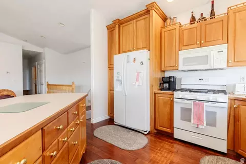 Kitchen - 455 N 350 E, Hyde Park, UT 84318 photo 3 of 4