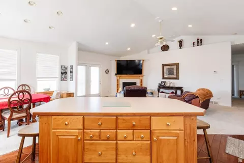 Kitchen - 455 N 350 E, Hyde Park, UT 84318 photo 4 of 4