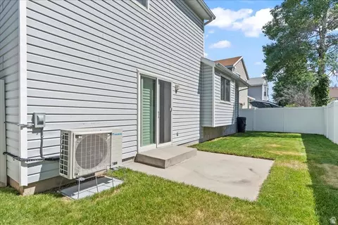 Exterior - 8260 S 560 E, Sandy, UT 84070 photo 5 of 7