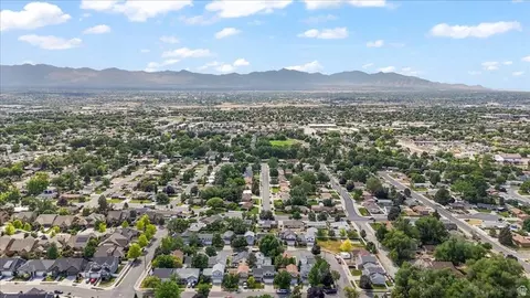 View/Area - 8260 S 560 E, Sandy, UT 84070 photo 11 of 12
