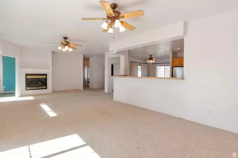Living - 290 E 450 S, Hyde Park, UT 84318 photo 2 of 3