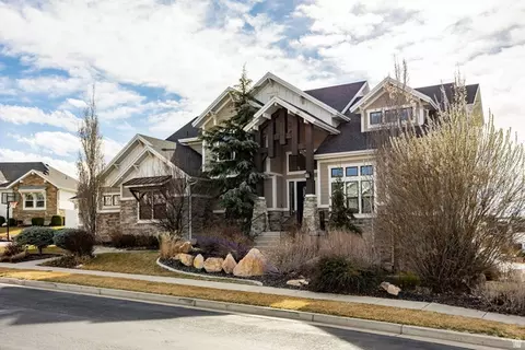 910 S Pace Pl, North Salt Lake, UT 84054