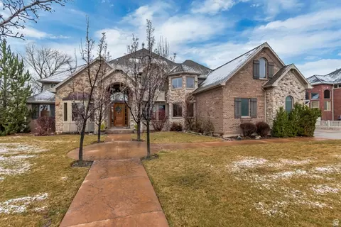 6455 S Raymond Dr, South Weber, UT 84405