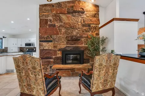 Living - 442 E 1730 N, Orem, UT 84097 photo 3 of 4