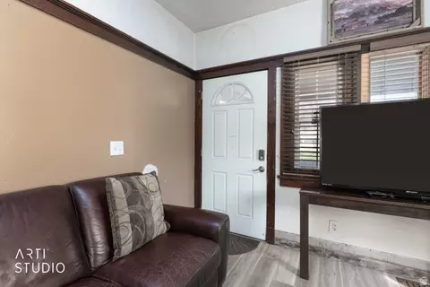 Entry Way - 1001 16th St, Ogden, UT 84404 photo 1 of 2