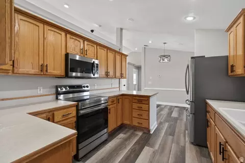 Kitchen - 598 E 900 N, Spring City, UT 84662 photo 2 of 2