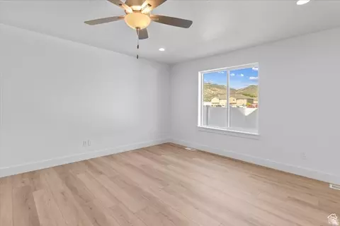 Bedroom in Loveless Estates townhome for families living in Nephi Utah