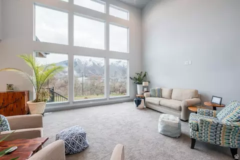 Living - 262 N Santa Fe Dr, Mapleton, UT 84664 photo 2 of 2