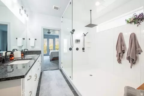 Bath - 262 N Santa Fe Dr, Mapleton, UT 84664 photo 1 of 3