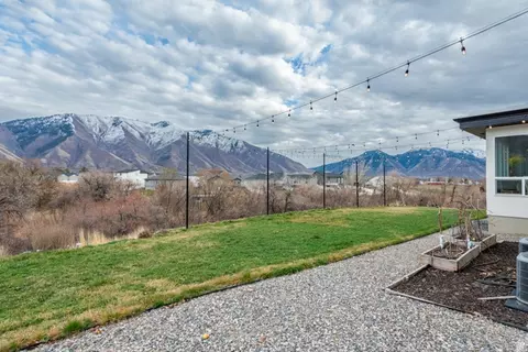 Exterior - 262 N Santa Fe Dr, Mapleton, UT 84664 photo 6 of 7