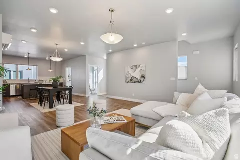 736 S 300 E #1A, Salt Lake City, UT 84111