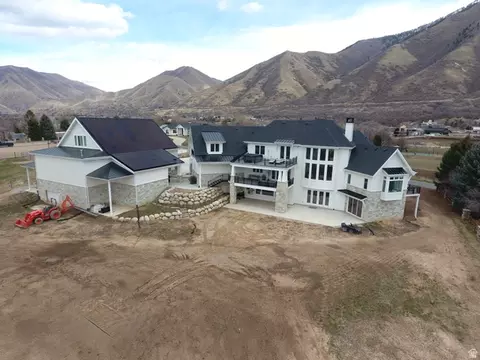 Exterior - 1354 S 800 E, Mapleton, UT 84664 photo 10 of 20