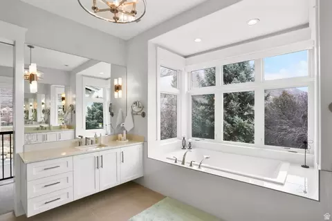 Bath - 1354 S 800 E, Mapleton, UT 84664 photo 2 of 13