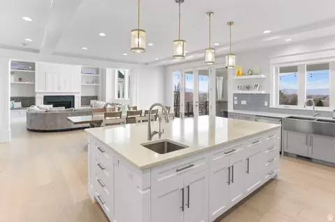 Kitchen - 1354 S 800 E, Mapleton, UT 84664 photo 3 of 9