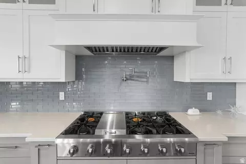 Kitchen - 1354 S 800 E, Mapleton, UT 84664 photo 4 of 9