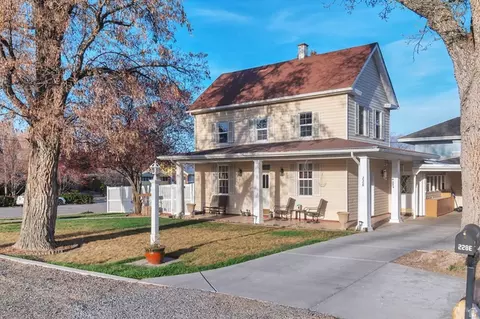 228 E Utah Ave, Payson, UT 84651