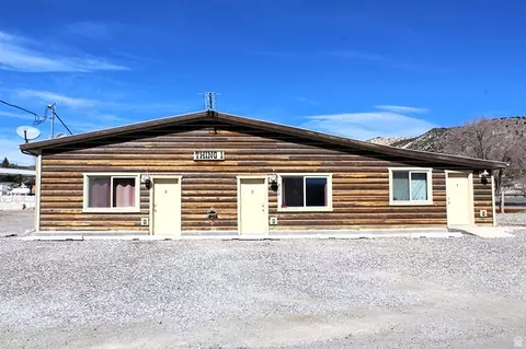 Exterior - 209 E 100 S, Bicknell, UT 84715 photo 2 of 6