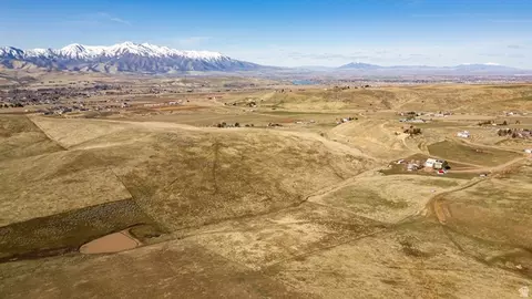 1360 E 8900 S, Paradise, UT 84328
