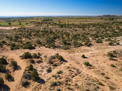 Undisclosed, Roosevelt, UT 84066 photo 33