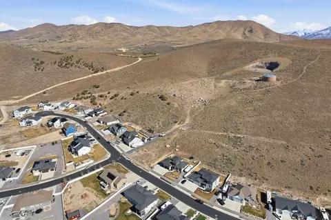 View/Area - 2313 E Patriot Dr, Eagle Mountain, UT 84005 photo 9 of 10