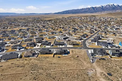 View/Area - 2313 E Patriot Dr, Eagle Mountain, UT 84005 photo 3 of 10