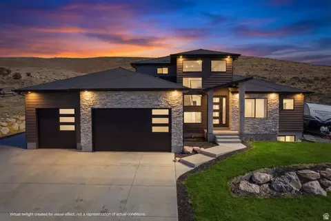 Exterior - 2313 E Patriot Dr, Eagle Mountain, UT 84005 photo 4 of 11
