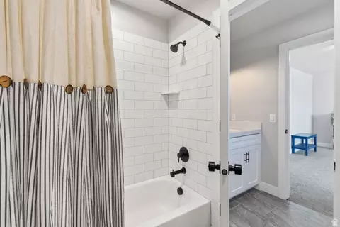 Bath - 2313 E Patriot Dr, Eagle Mountain, UT 84005 photo 6 of 7