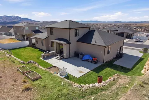Exterior - 2313 E Patriot Dr, Eagle Mountain, UT 84005 photo 7 of 11