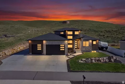 2313 E Patriot Dr, Eagle Mountain, UT 84005