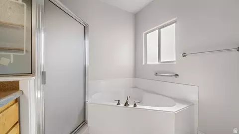 Bath - 45 N 970 W, Orem, UT 84057 photo 3 of 4