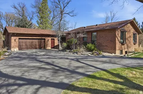 54 W 200 N, Mendon, UT 84325