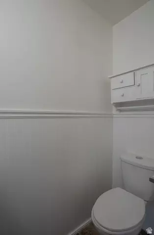 Bath - 513 N 400 E #14B, Bountiful, UT 84010 photo 3 of 4