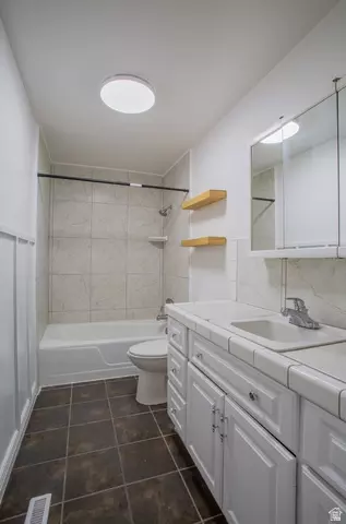 Bath - 513 N 400 E #14B, Bountiful, UT 84010 photo 1 of 4