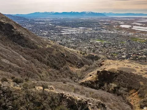 Undisclosed, Centerville, UT 84014 photo 15
