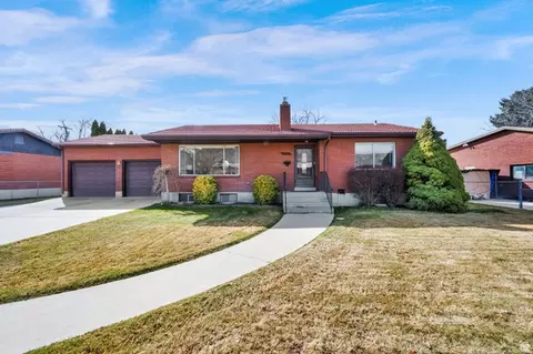 Exterior - 556 S 450 E, Orem, UT 84097 photo 2 of 4