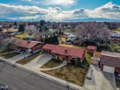 View/Area - 556 S 450 E, Orem, UT 84097 photo 1 of 10