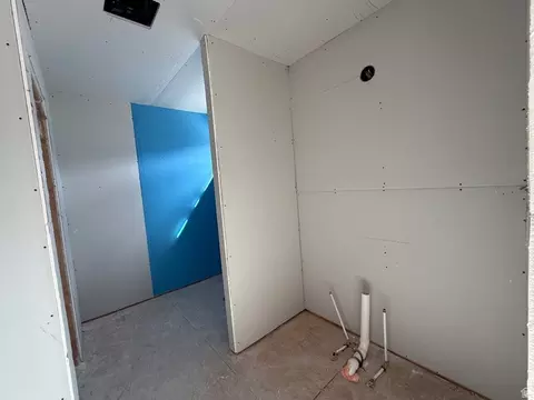 Bath - 817 S 270 E #4, Smithfield, UT 84335 photo 2 of 2