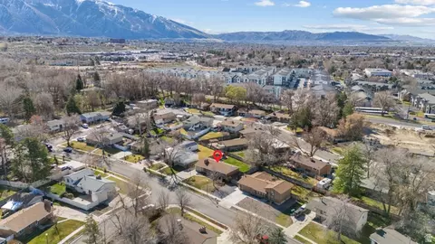View/Area - 876 E Chariot Dr, Sandy, UT 84094 photo 10 of 11