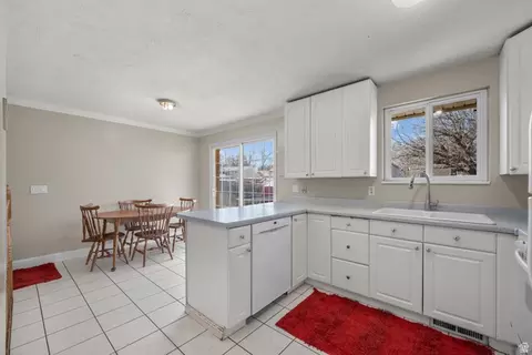 Kitchen - 876 E Chariot Dr, Sandy, UT 84094 photo 1 of 4