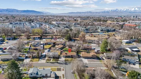 View/Area - 876 E Chariot Dr, Sandy, UT 84094 photo 9 of 11