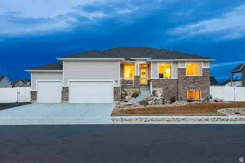 3664 S 5400 W #13, Hooper, UT 84315