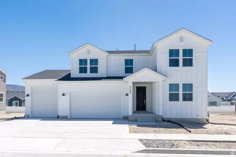 2192 E Granite Ln, Eagle Mountain, UT 84005