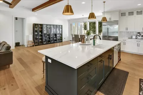 Kitchen - 724 W Maple Drift Ln, Draper, UT 84020 photo 2 of 2