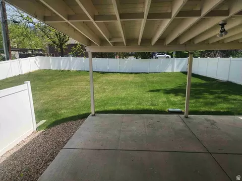 Exterior - 545 S 100 E, Bountiful, UT 84010 photo 7 of 8