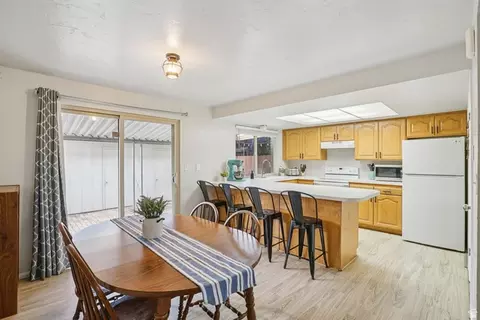 Dining - 216 S 400 W, Orem, UT 84058 photo 1 of 3