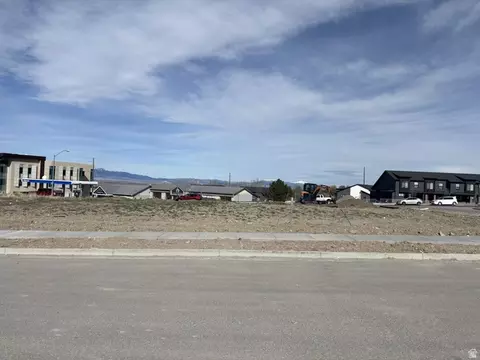 1241 E Talmage Ln E #31, Logan, UT 84341 photo 3