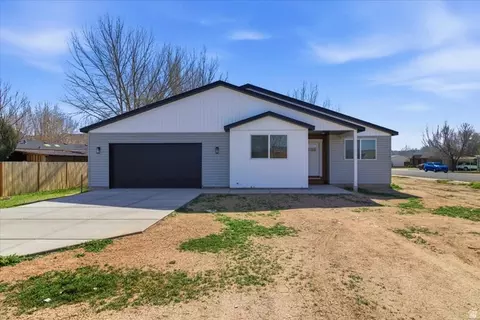 268 N Salina Creek Dr, Salina, UT 84654