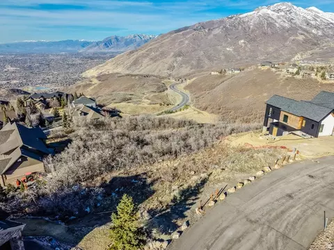 1565 E Trail Crest Ct #18, Draper, UT 84020 photo 2
